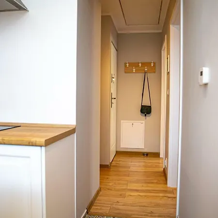 Pod Lipami Apartment *